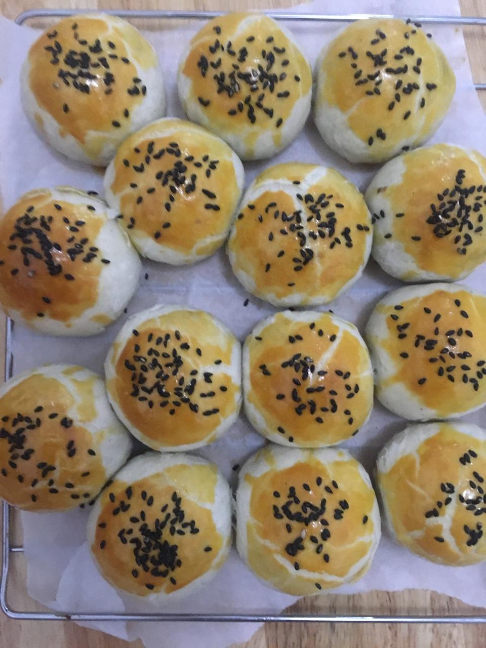 自制栗蓉蛋黄酥