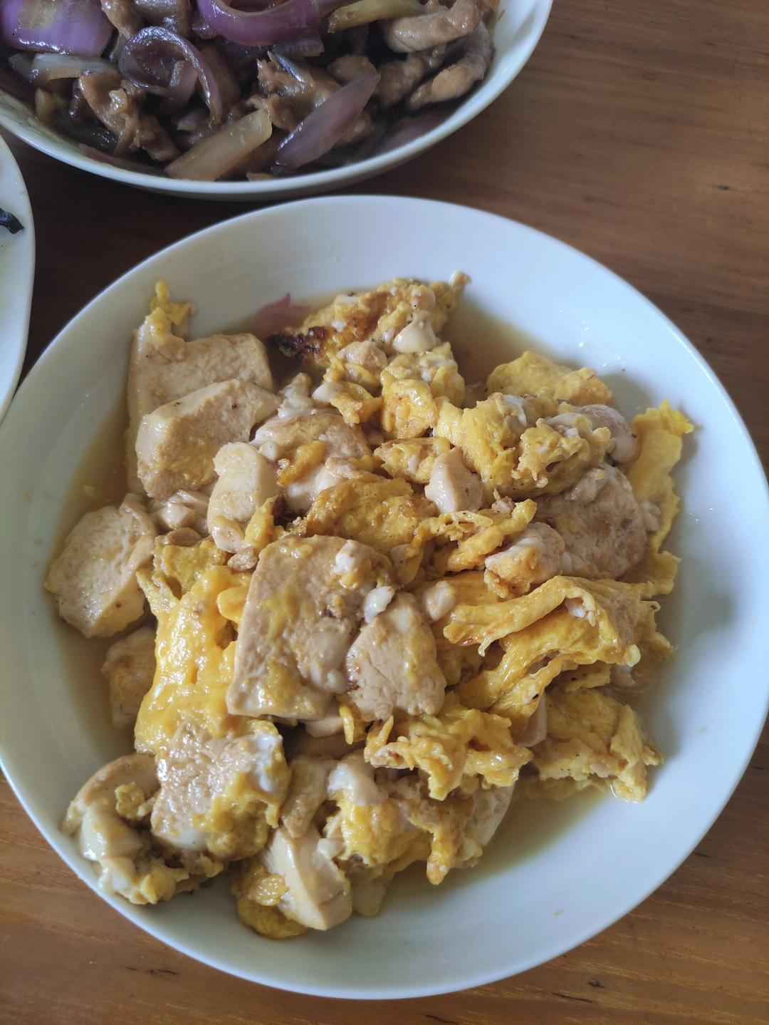好吃的嫩豆腐煎蛋