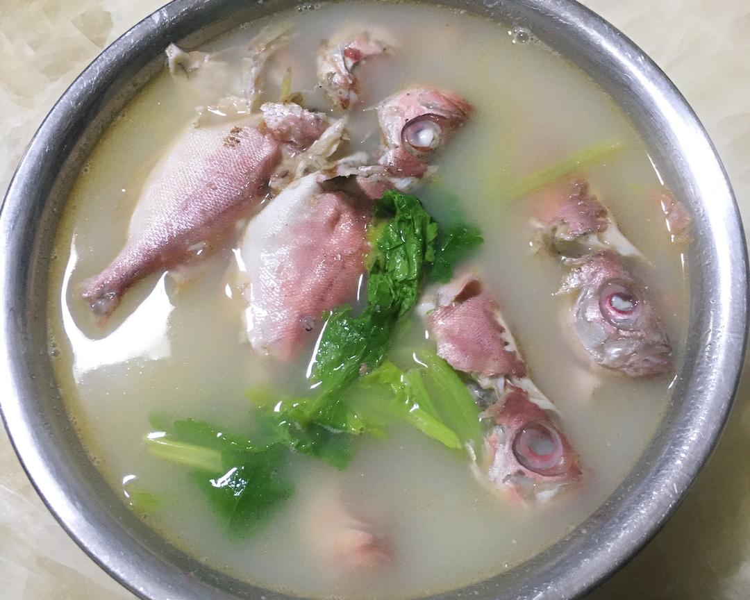 红目鲢鱼汤