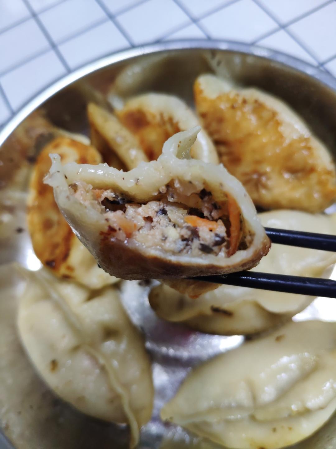 小时候的生煎包
