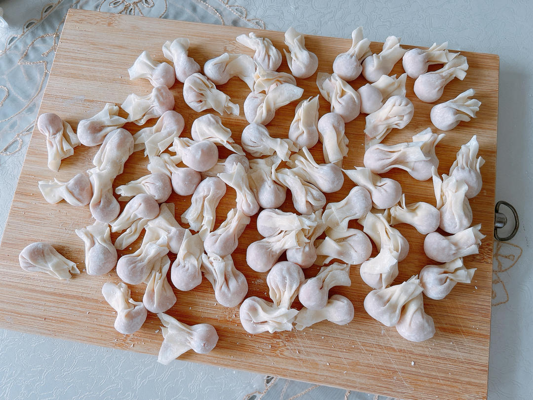 独门小馄饨（四粉两油一汤调馅大法）