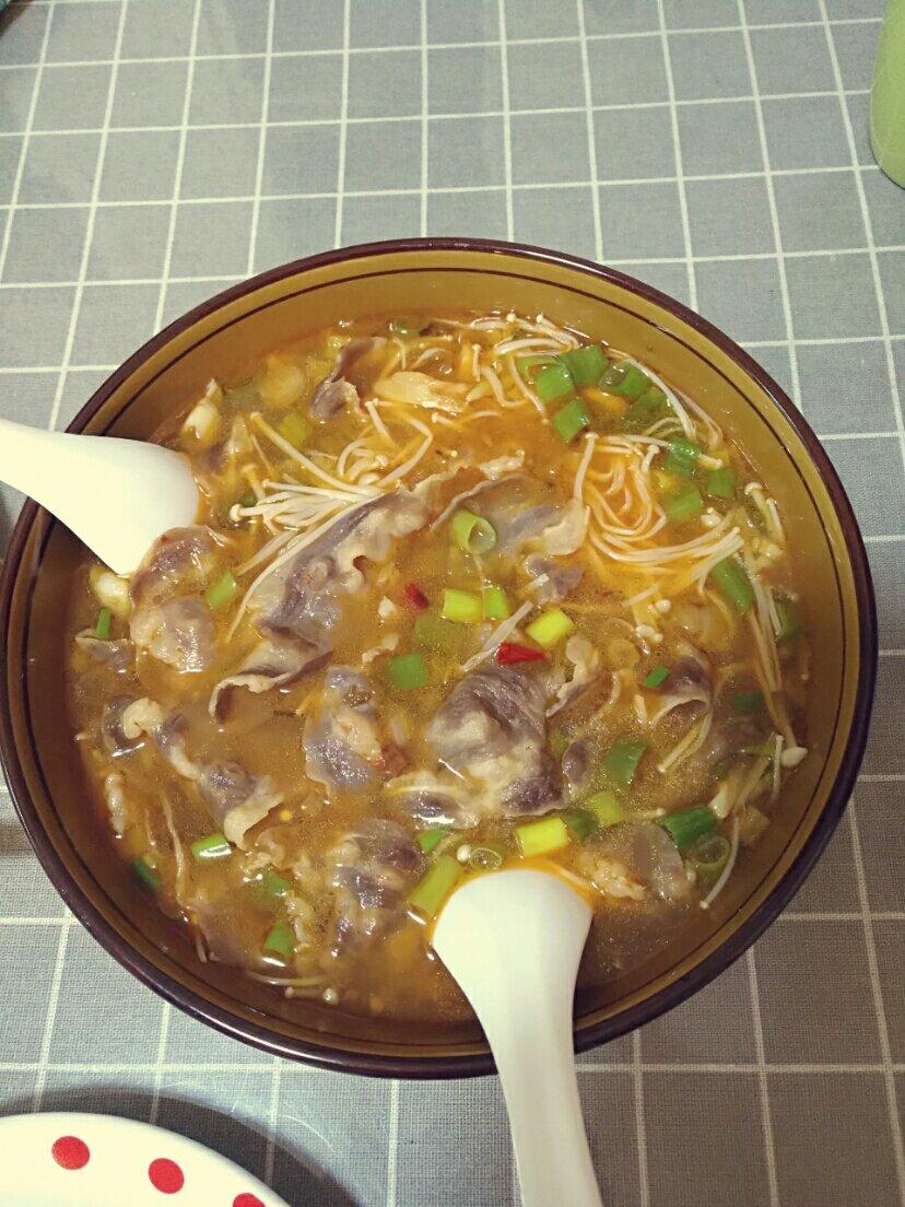 酸汤肥牛