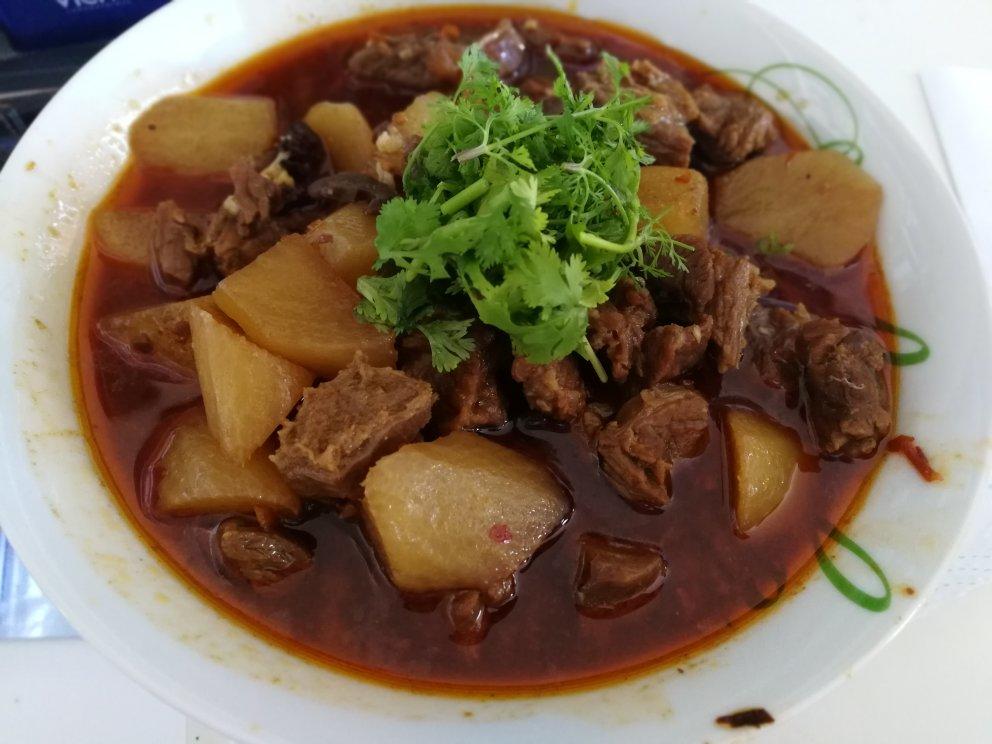 嗯呐呀喂做的川味萝卜烧牛肉