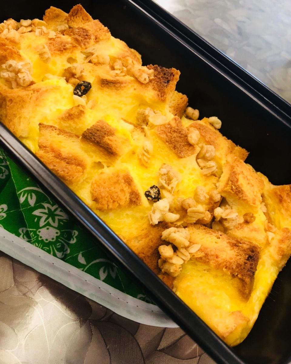 快手早餐面包布丁 | 消耗剩余吐司及淡奶油的好方法