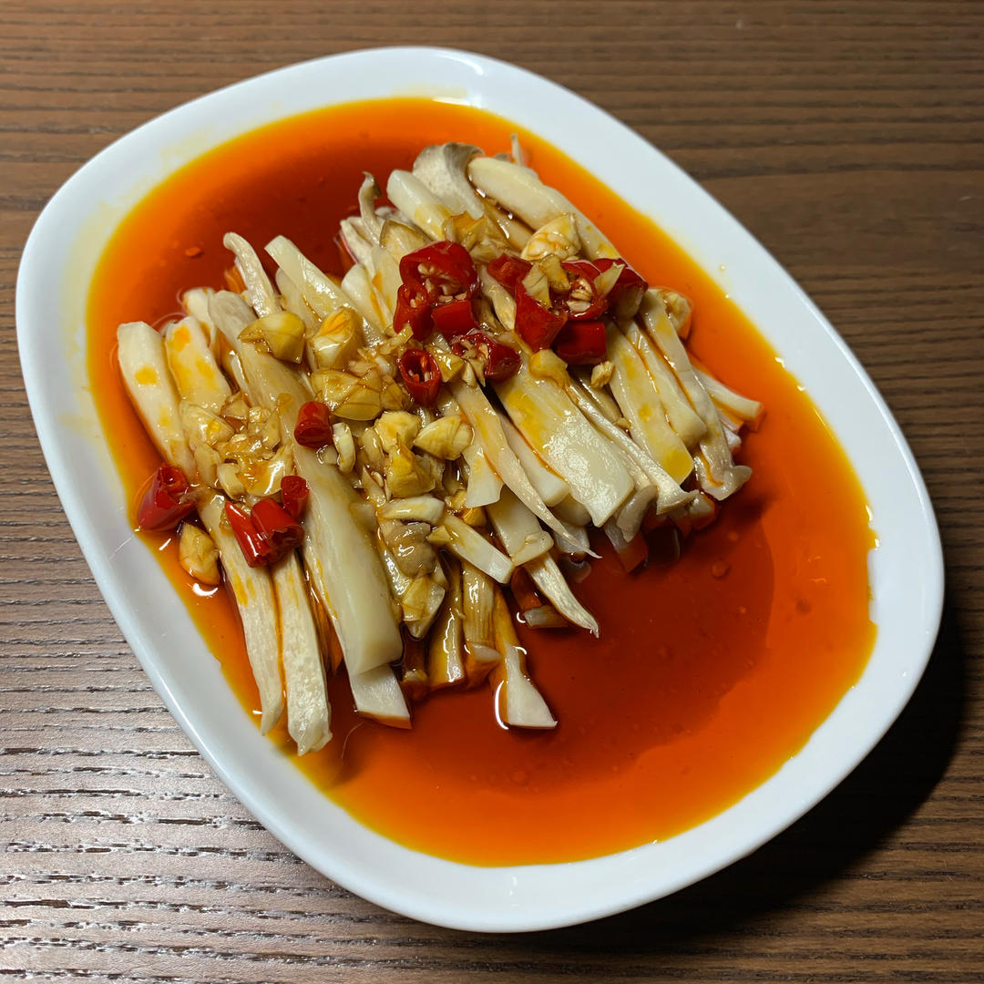 比肉还好吃的【手撕凉拌杏鲍菇】，上桌扫光光