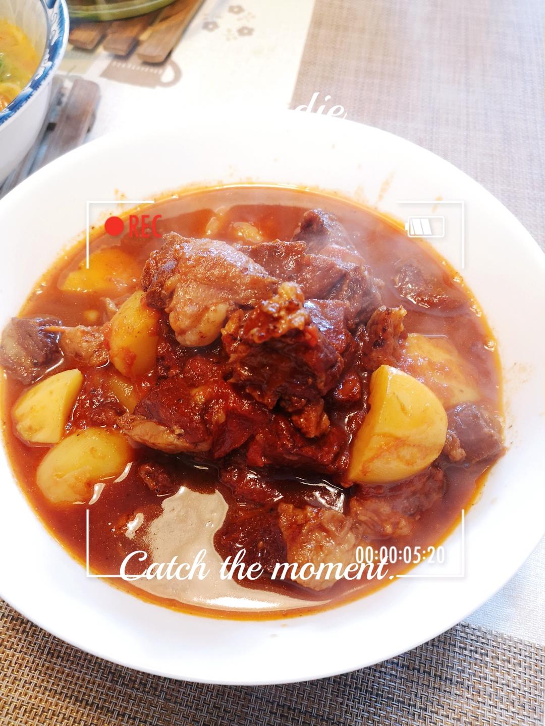 老丁的私房菜-番茄牛腩煲