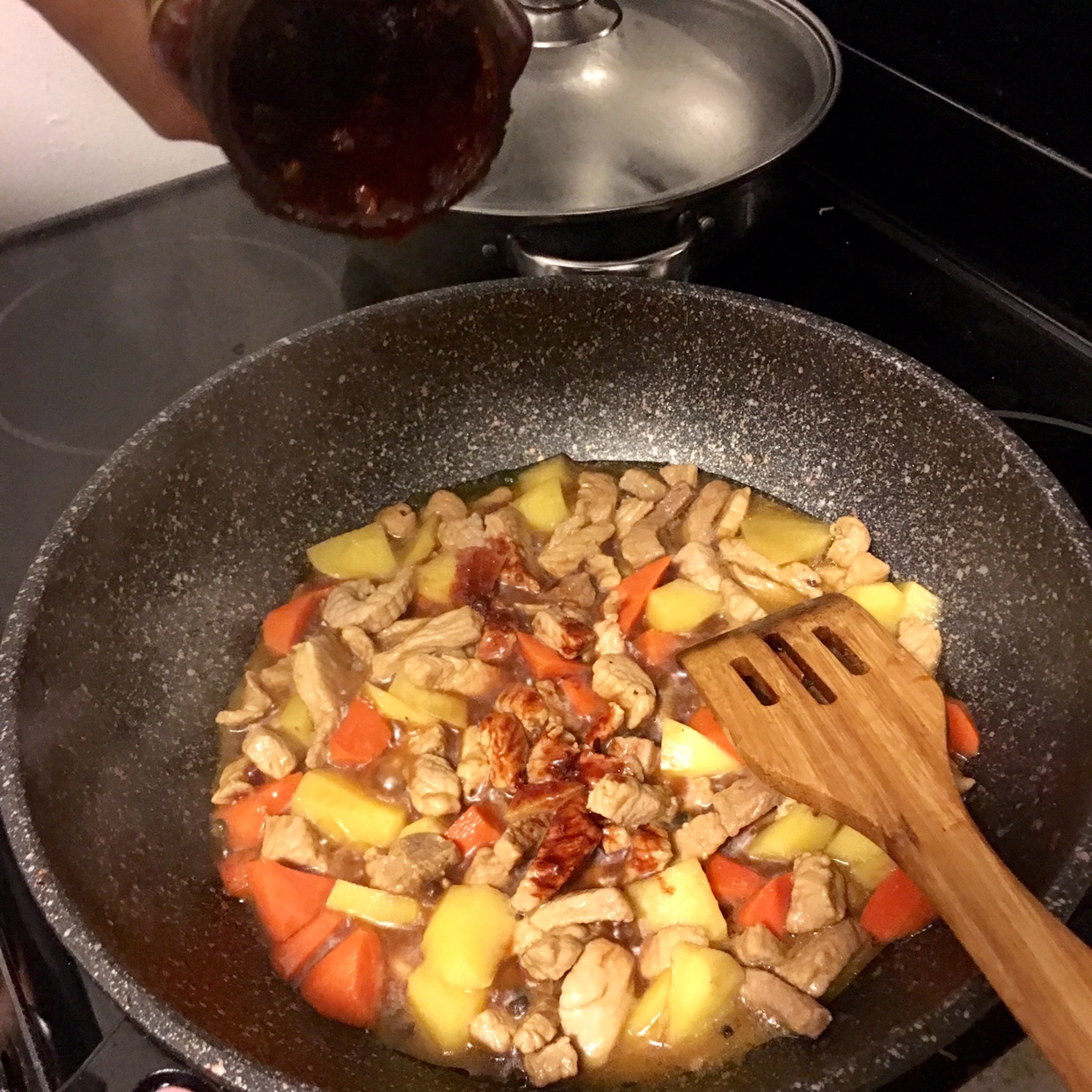 番茄汁山药土豆胡萝卜炒猪肉的做法 步骤14
