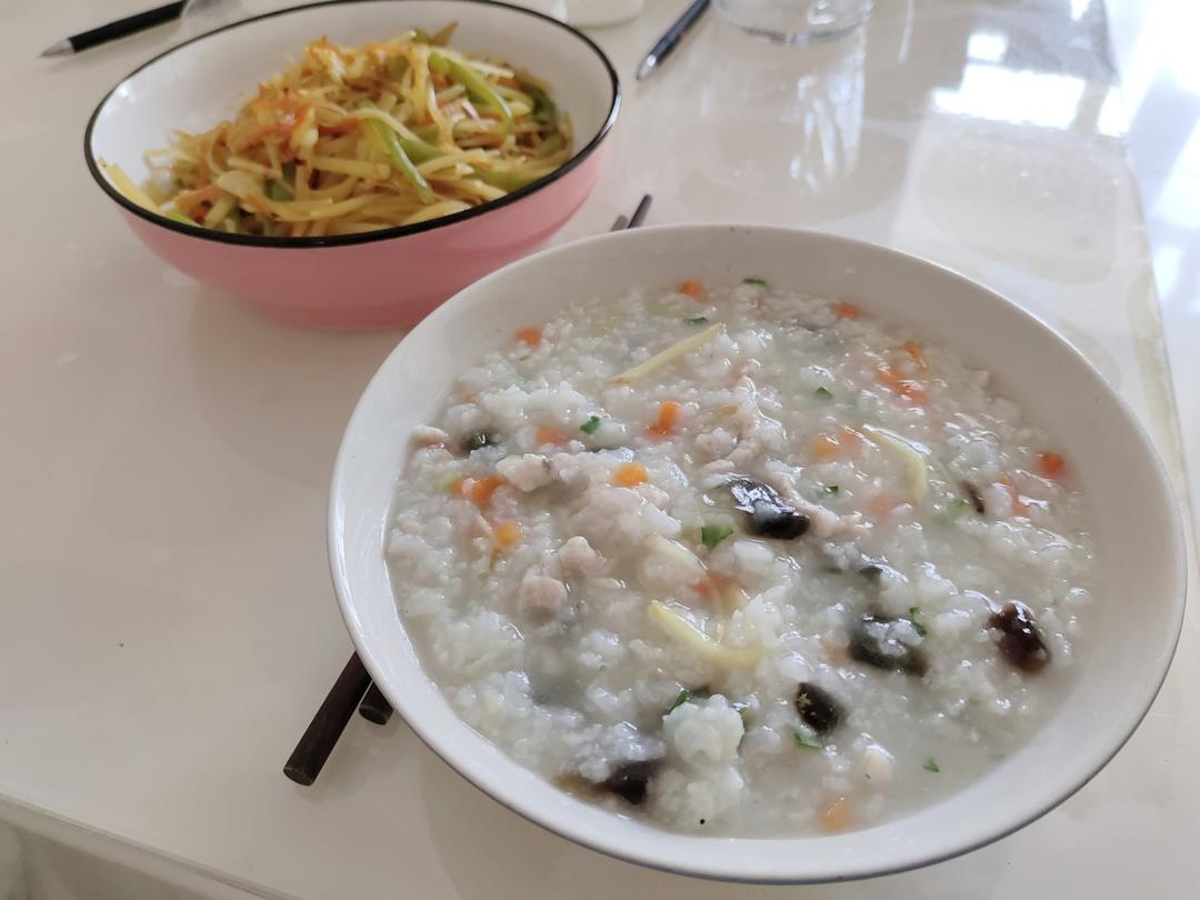 皮蛋瘦肉粥