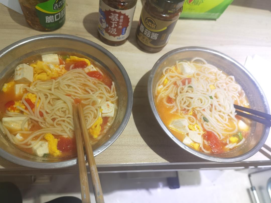 超简单老少皆宜的西红柿豆腐鸡蛋