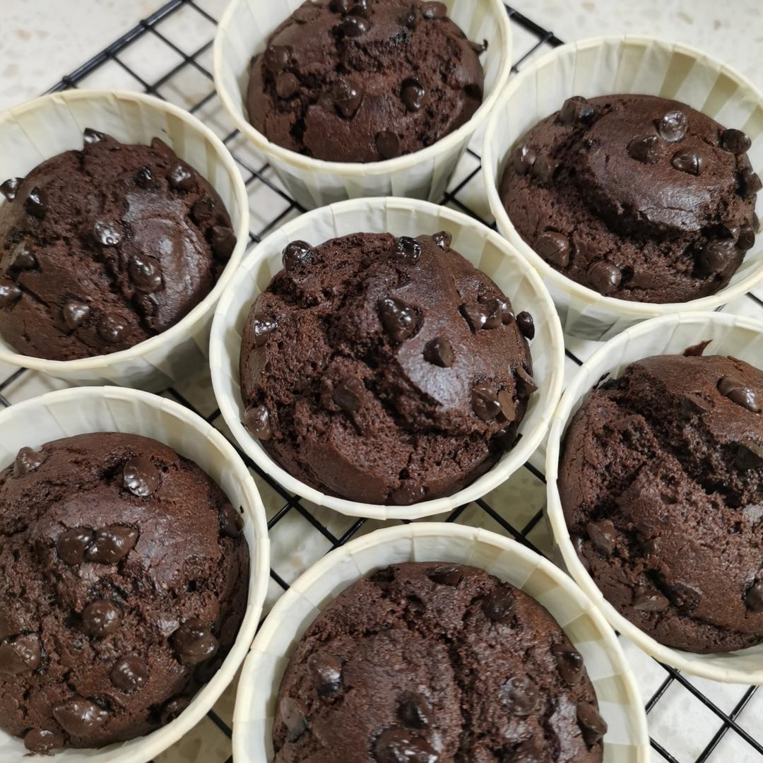 只需要搅合就能烤出来的🍫巧克力马芬🧁