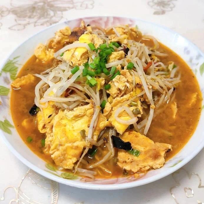 爱吃牌！豆芽加个蛋🥚