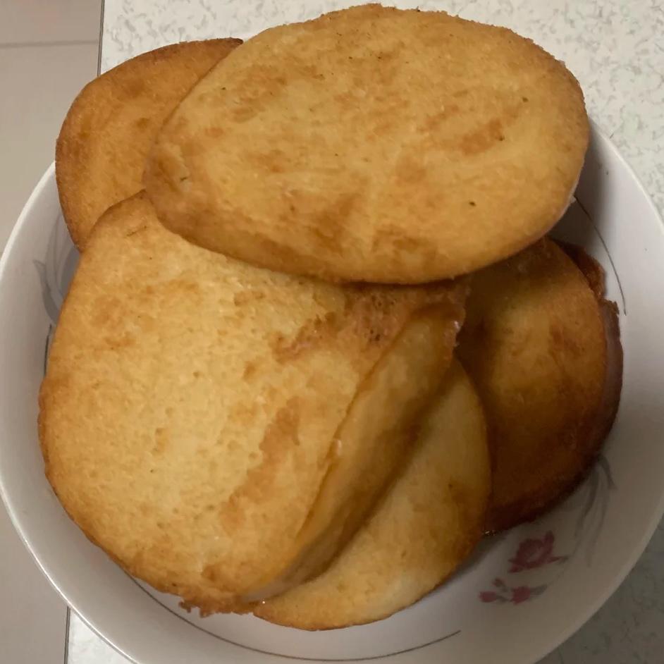 金黄酥脆利口的炸馒头片