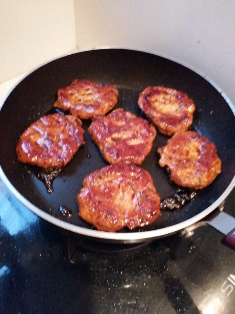 鸡肉饼