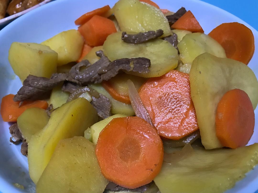 日式土豆炖牛肉