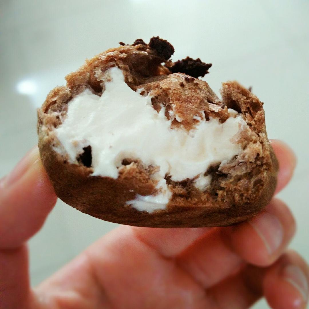 酥皮奶油泡芙--#皮黑森林#