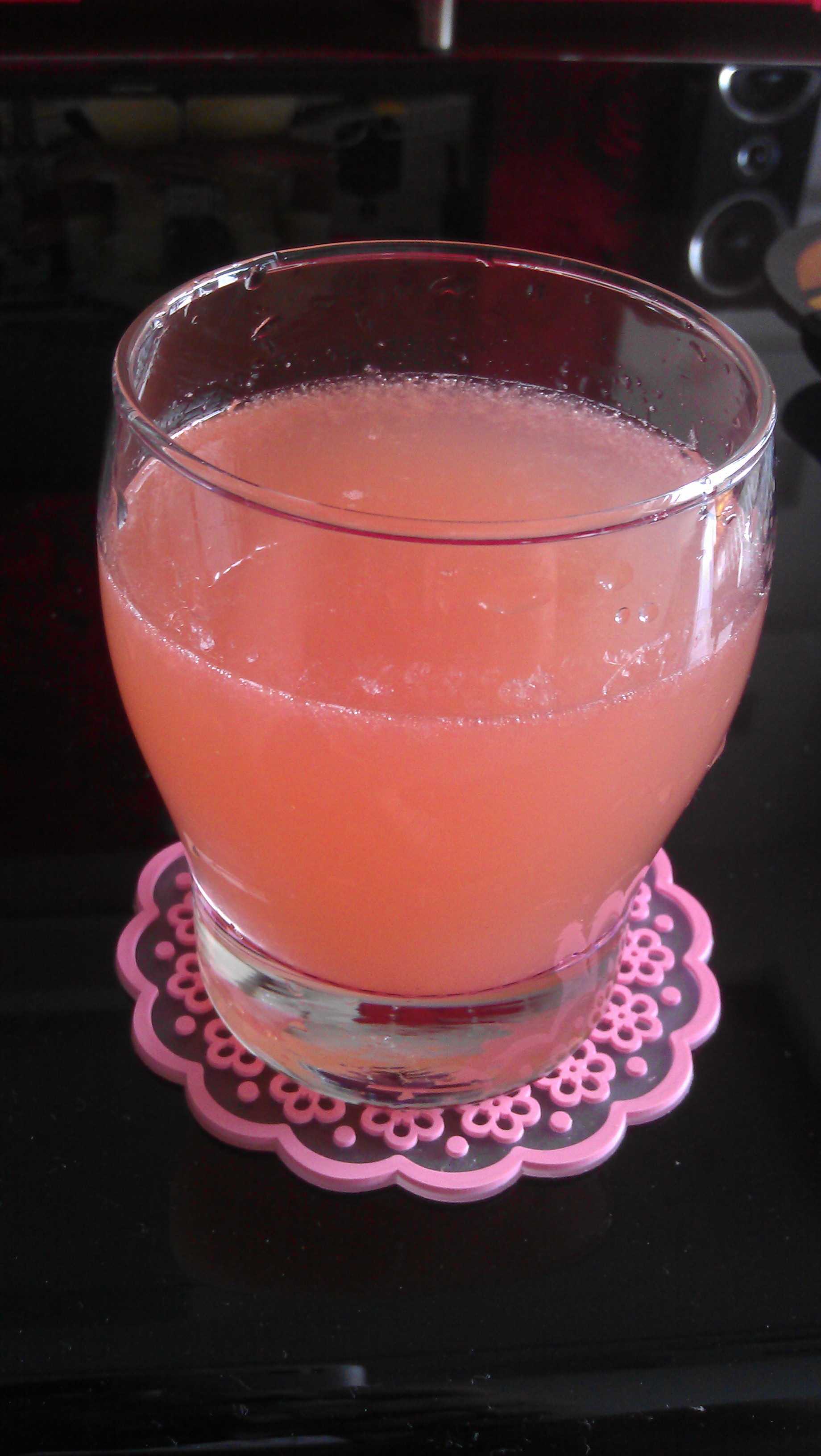 纯棉猫咪做的蜂蜜西柚汁