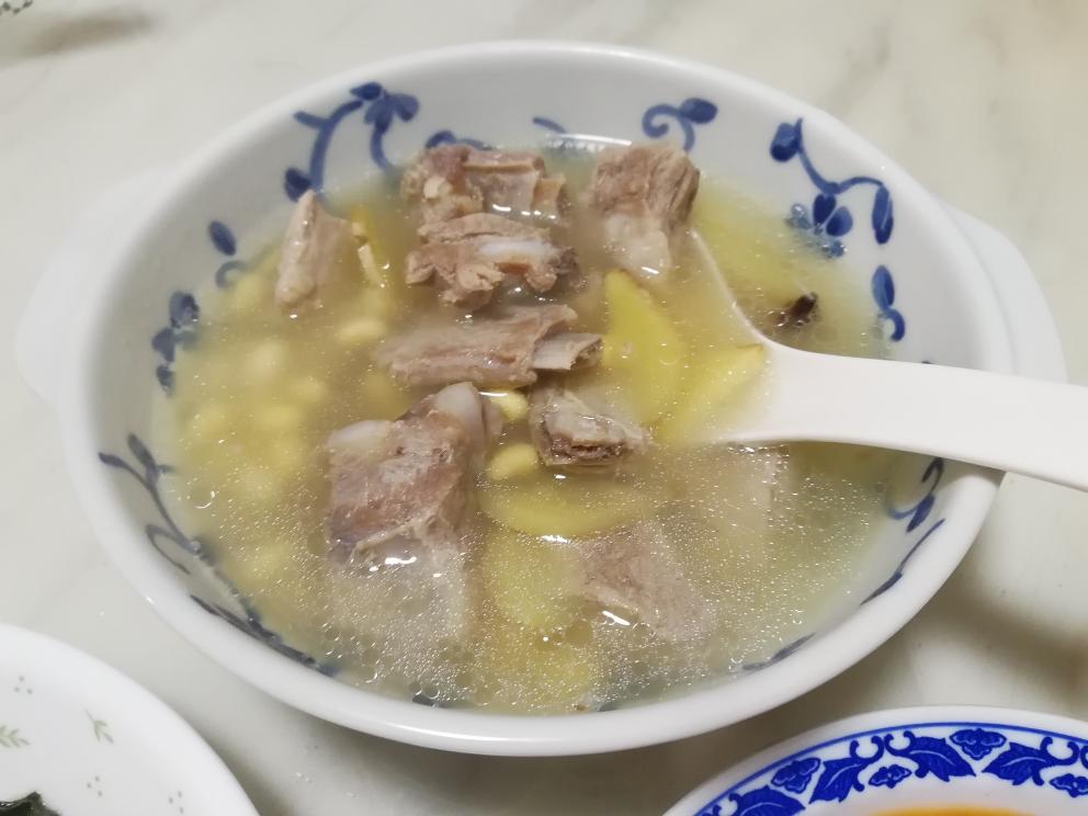 黄豆排骨汤