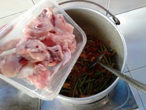 鱼圆咖喱鸡面·Fish Ball Chicken Curry Mee的做法 步骤4