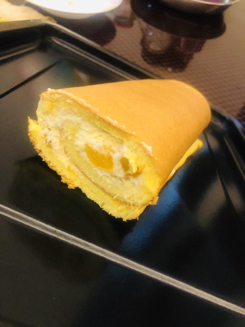 胖乎乎奶油芒果卷/不开裂不掉皮全过程详细图解烘焙视频/蛋糕篇6：「厚卷」