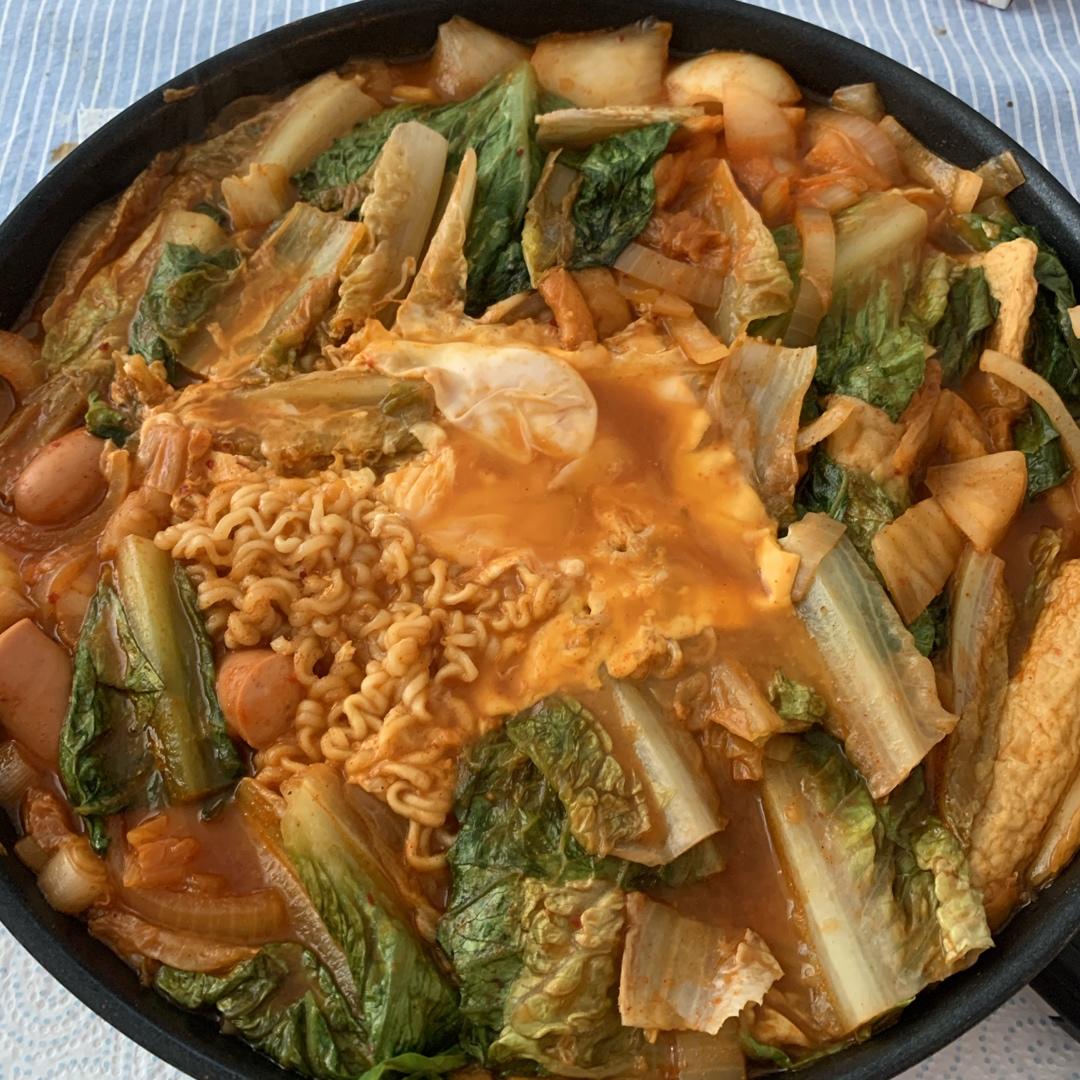 简单又好吃的韩式料理「部队锅」