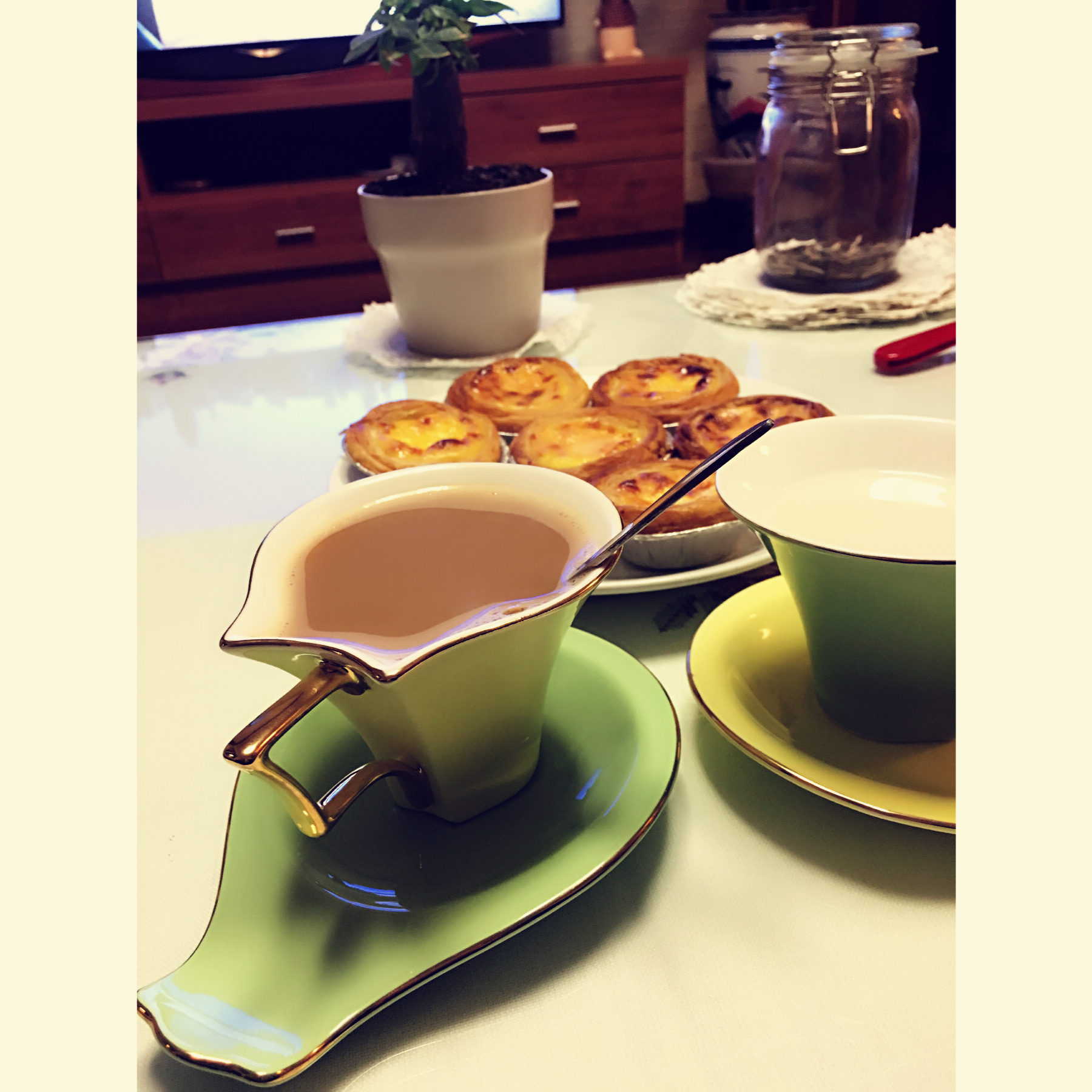 超完美味道超正的蛋挞配方，比KFC的还要嫩还要香~做过最好吃的蛋挞配方