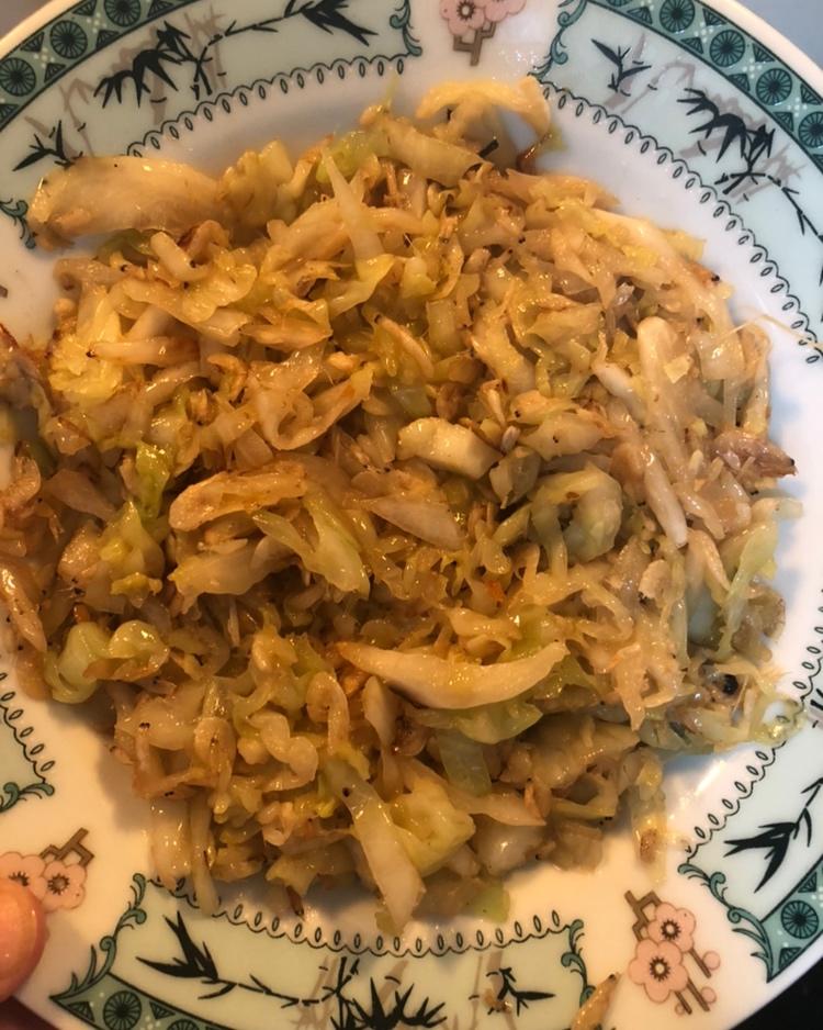 虾皮炒圆白菜