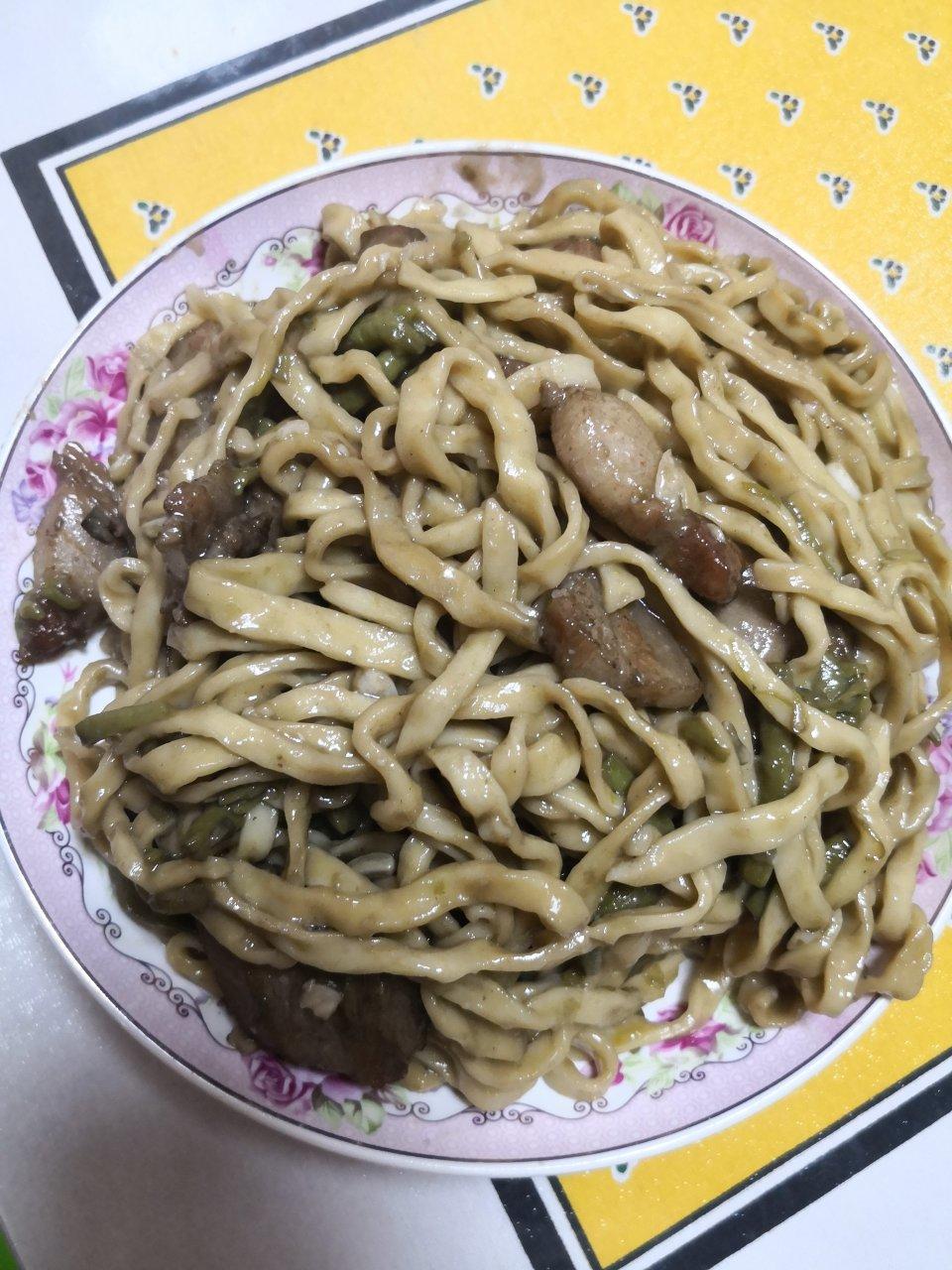 豆角焖面