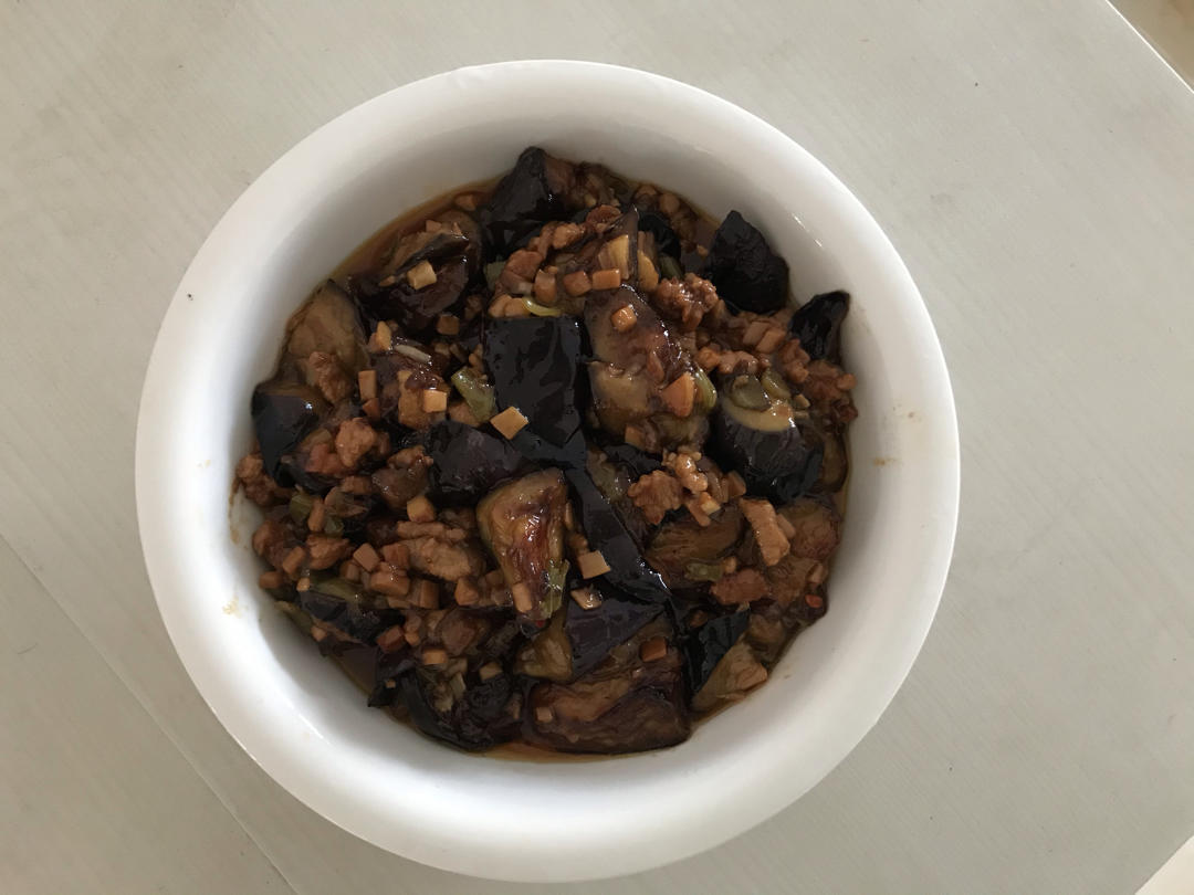 厨师长教你：“肉末烧茄子”的家常做法，口感软糯适合下饭，收藏