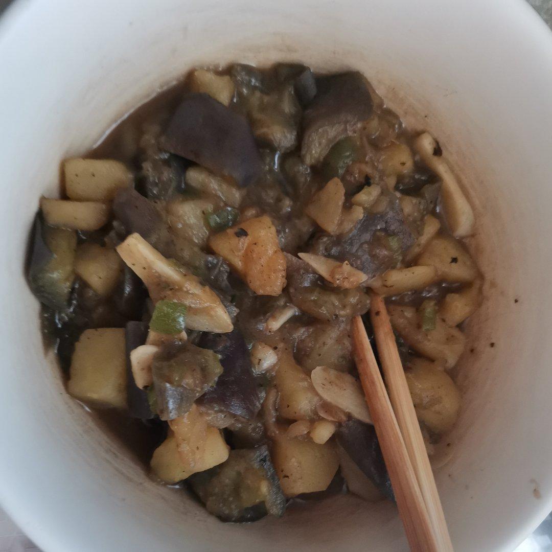 土豆炖茄子(东北菜)