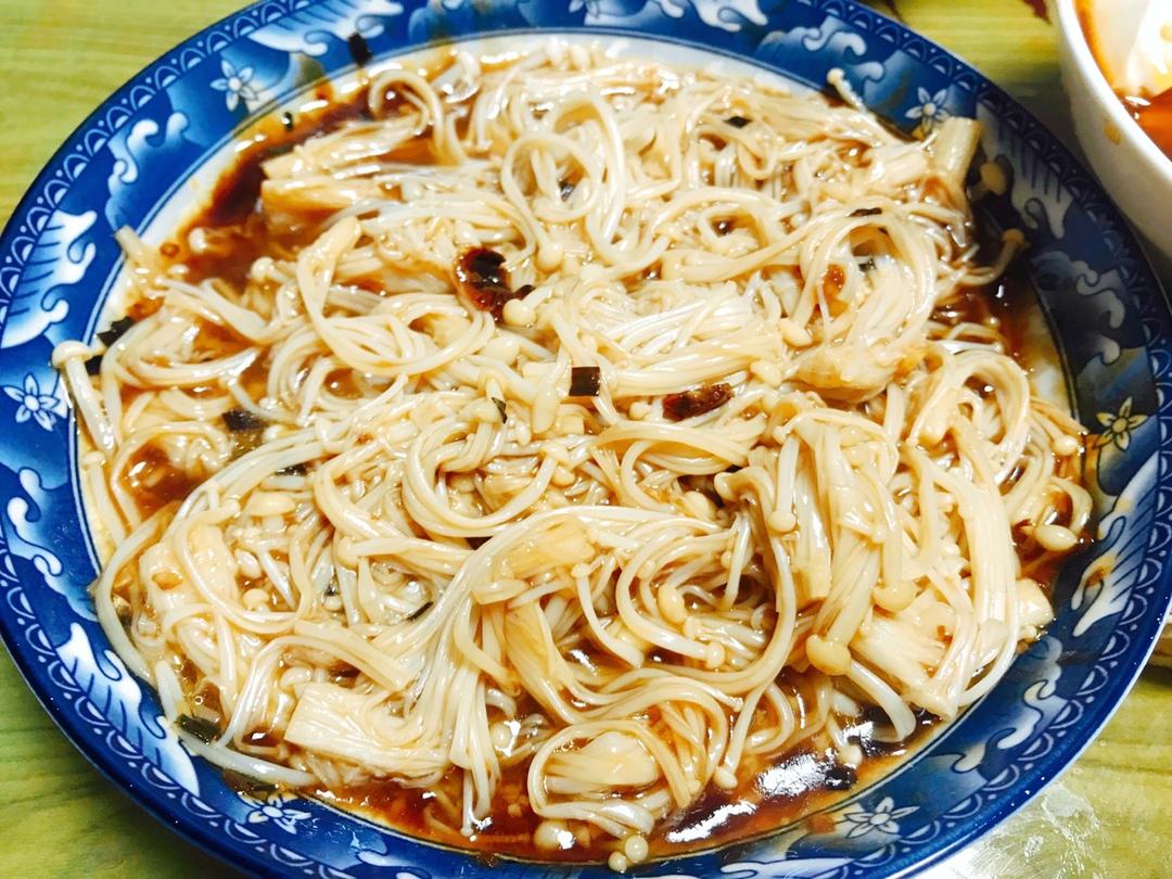 低脂低卡的凉拌金针菇