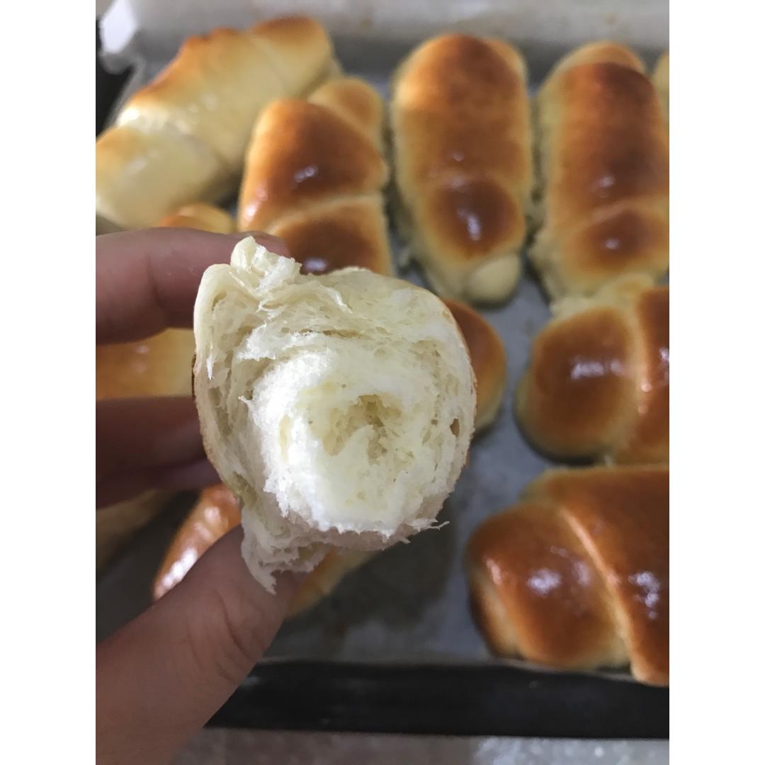 黄油面包卷