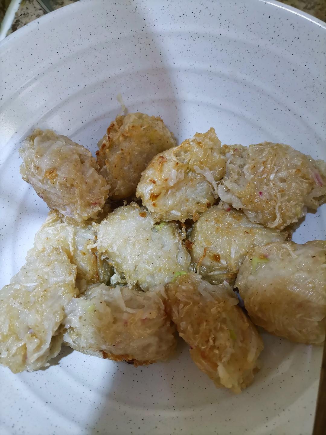 炸萝卜丸子