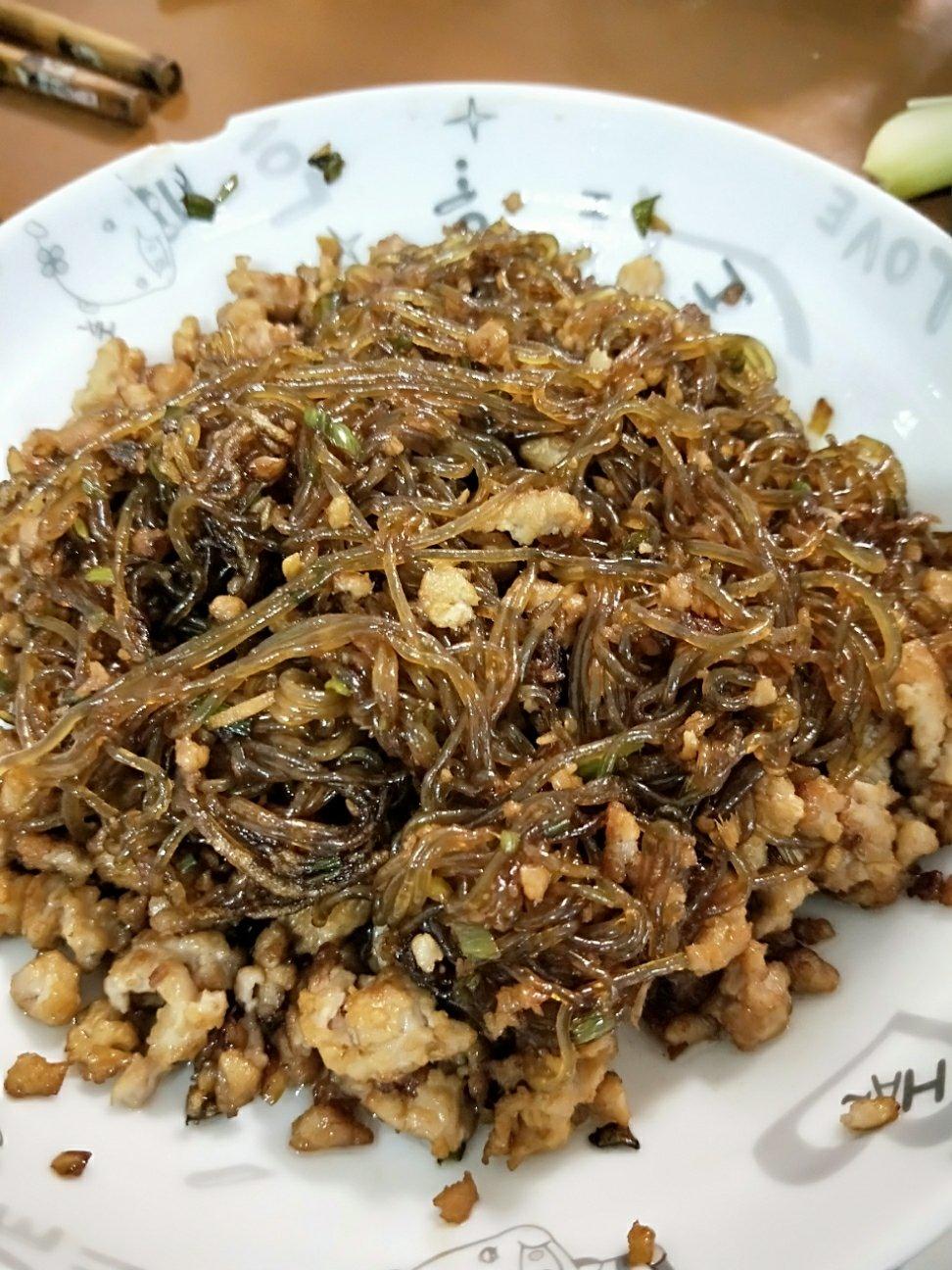 蚂蚁上树
