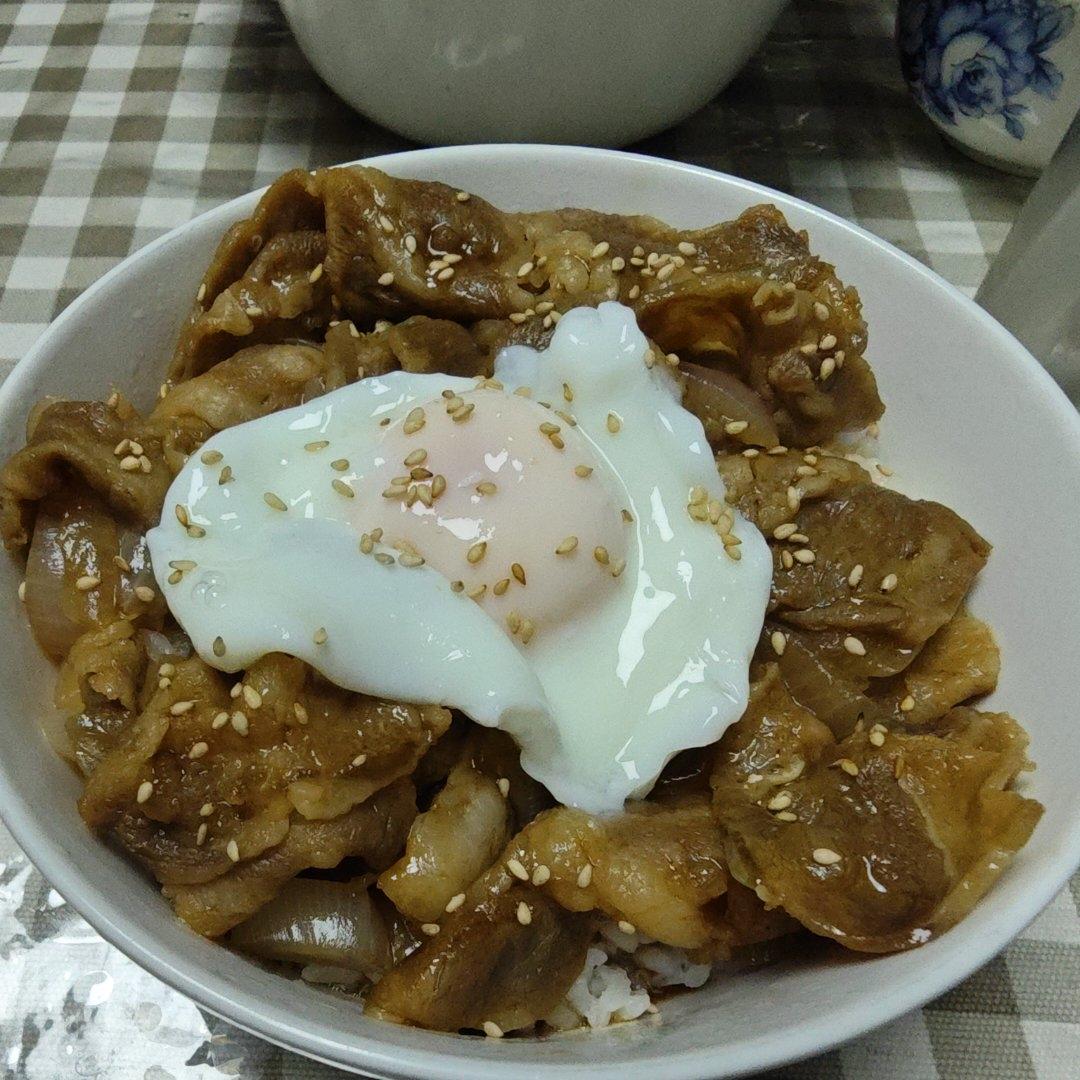 这大概是最接近日料店的照烧肥牛饭了