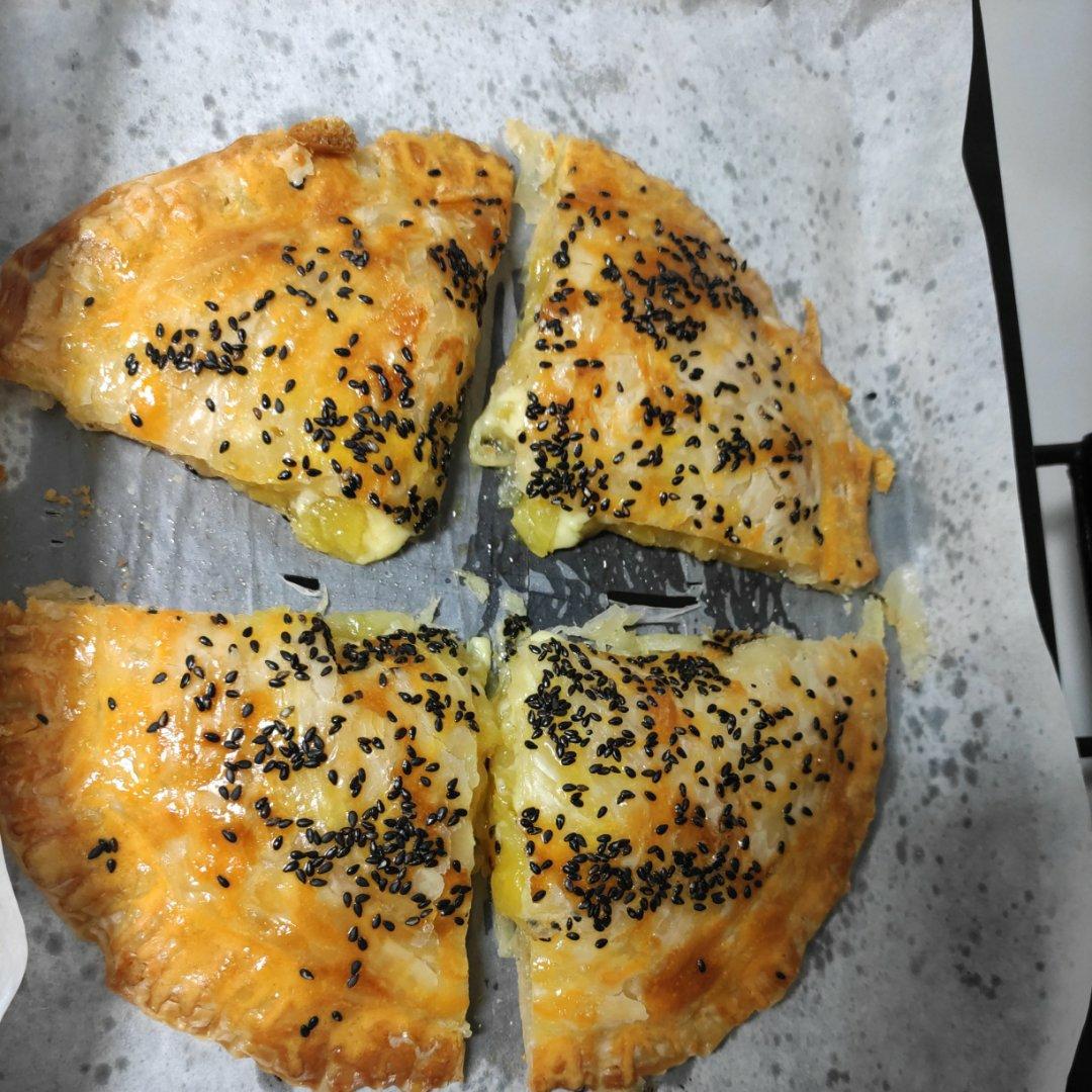 may宝做的手抓饼版菠萝派(含自制菠萝馅)