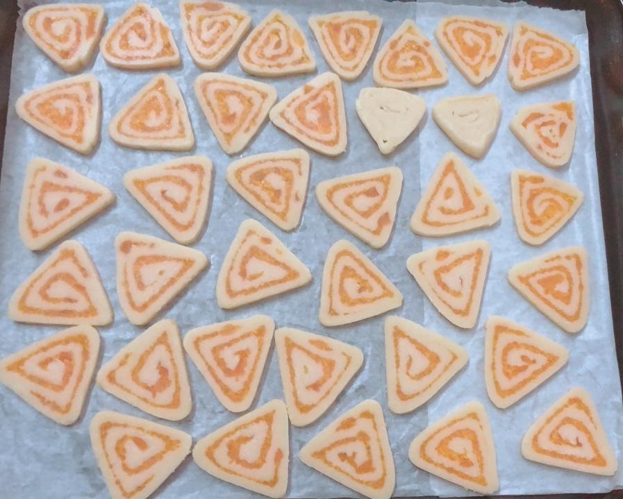 《Tinrry+》咸蛋黄肉松饼干