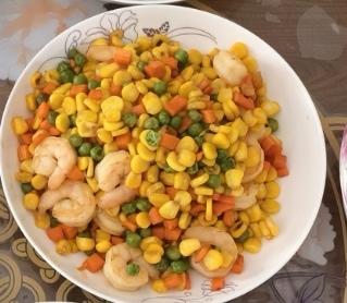 什锦玉米粒虾仁🍤🌽🥕