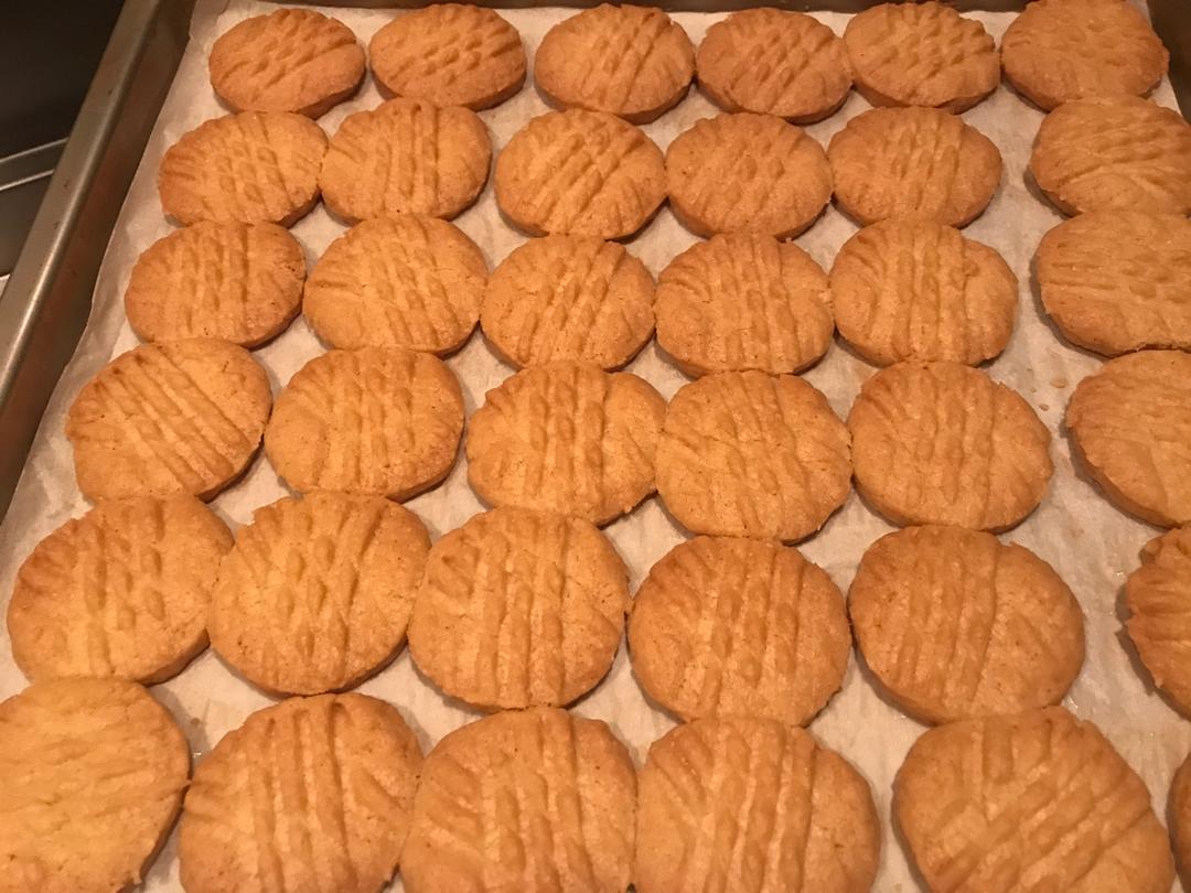 饼干（酥松香脆饼干）