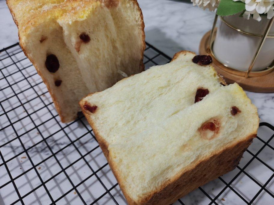 手撕蔓越莓炼乳吐司