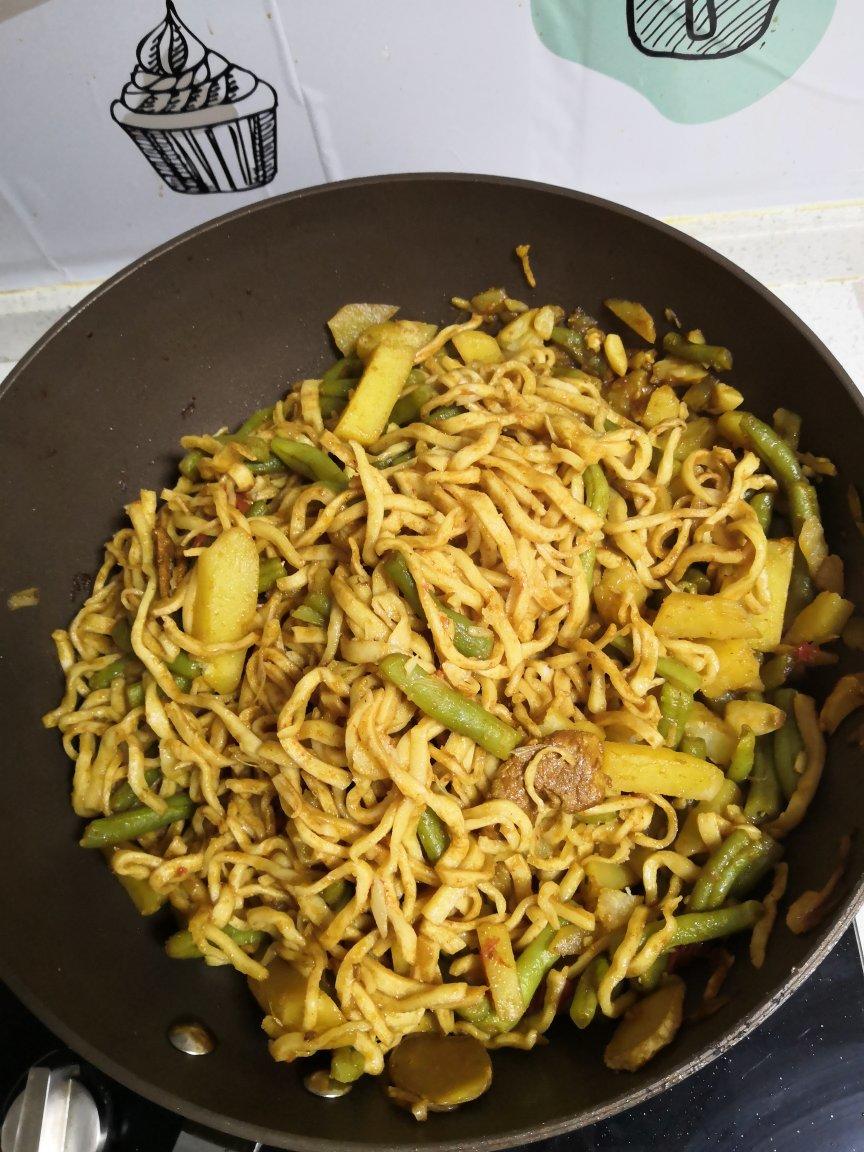 土豆豆角焖面