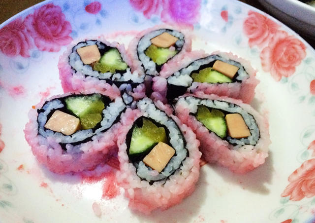 餐桌上的春意----樱花寿司