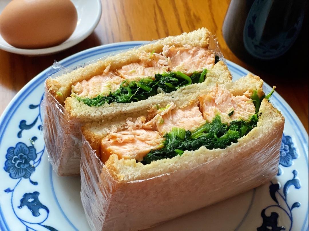 全麦三文鱼菠菜三明治 附超详细的包三明治大法｜#Healthybreakfast#
