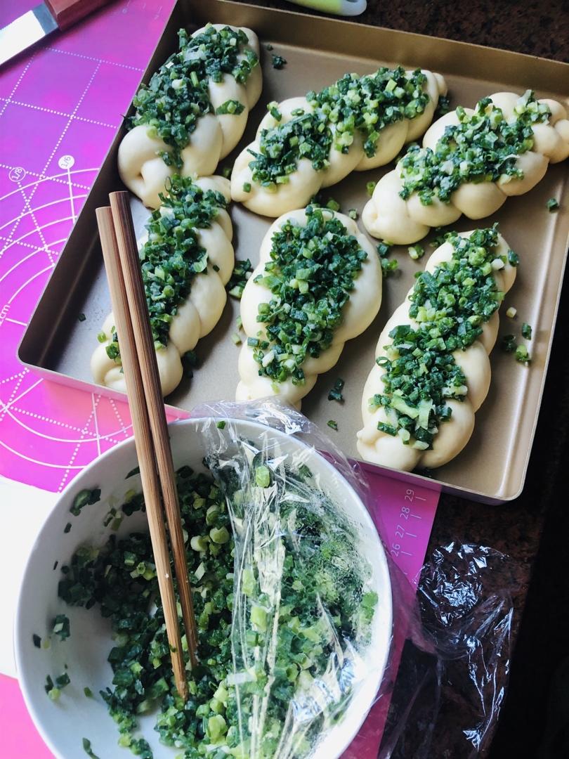 牛油香葱软面包 可以一天三顿都吃它！