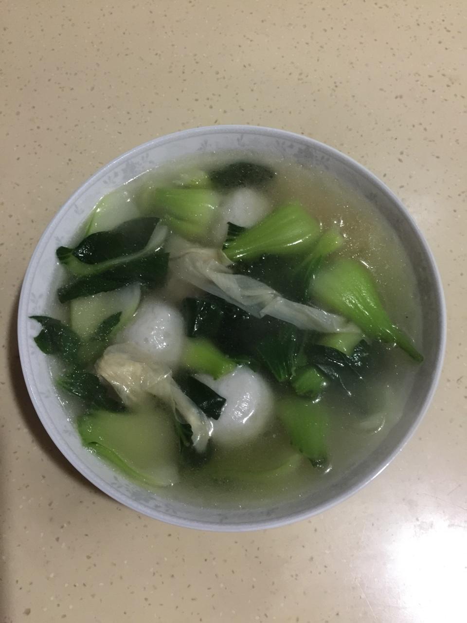 老人孩子都爱的肉丸青菜汤