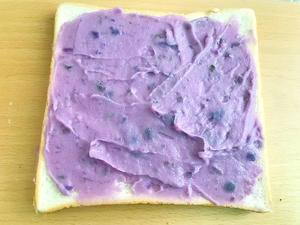 紫土豆沙拉芝士肠三明治的做法 步骤6