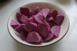 拔丝的紫薯的做法 步骤3