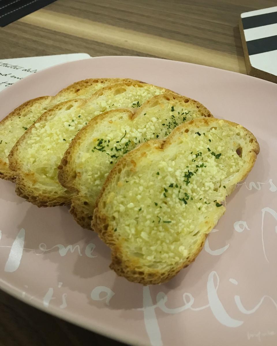 法式蒜香面包
