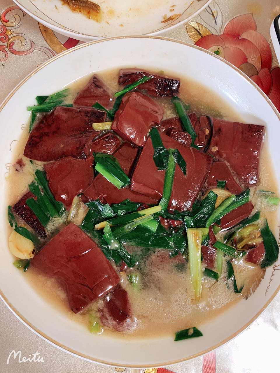 韭菜炒猪红