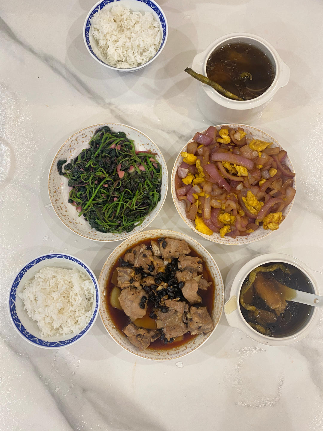 降压防癌的好食材  洋葱炒鸡蛋