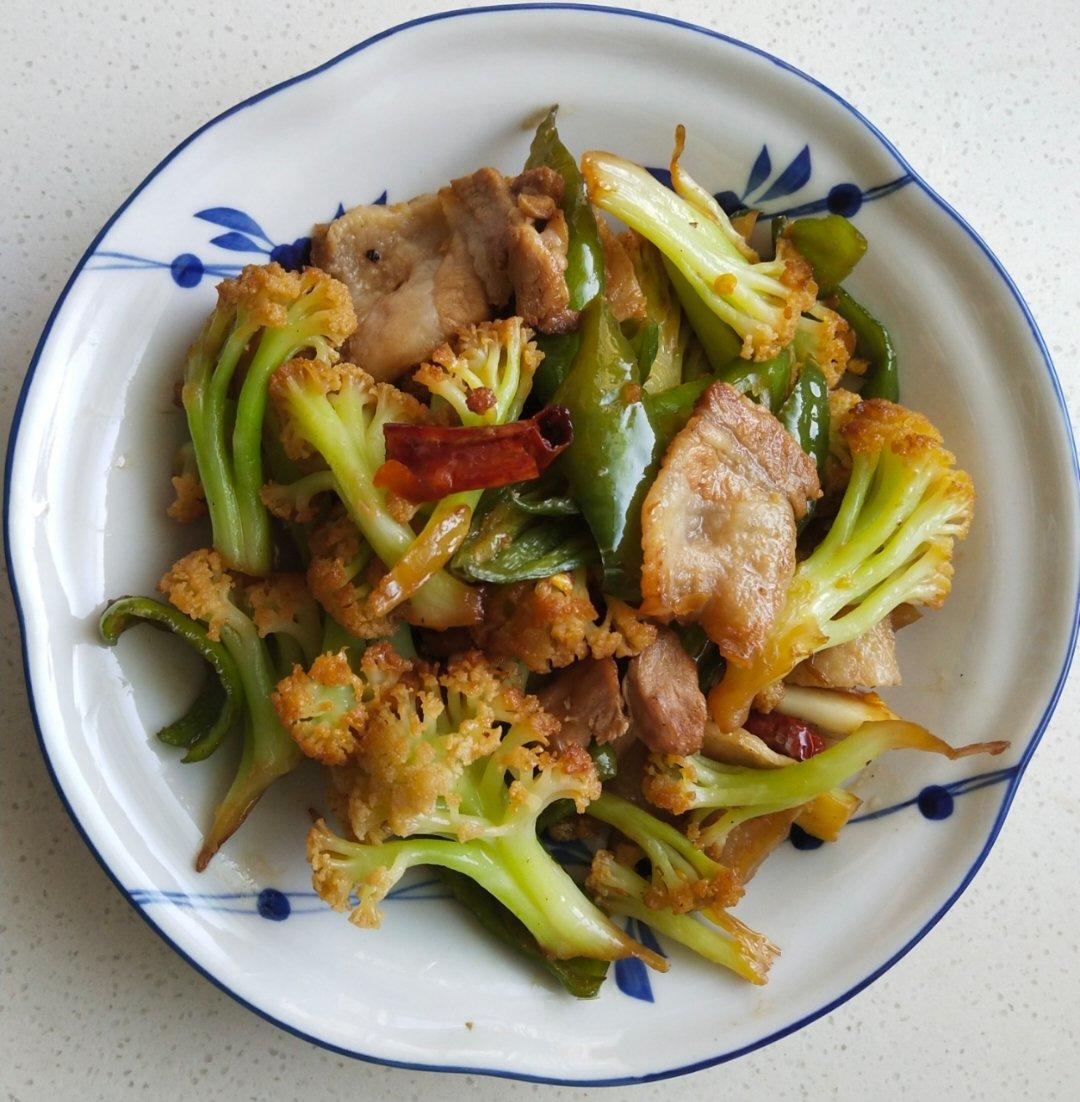 老丁的私房菜-干锅花菜